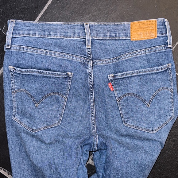 Levi High Rise Straight 724 size 29 Jeans - Picture 1 of 4